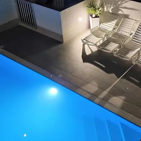 Διαμέρισμα Erdgeschoss Mit Garten Und Pool Privlaka (Zadar)